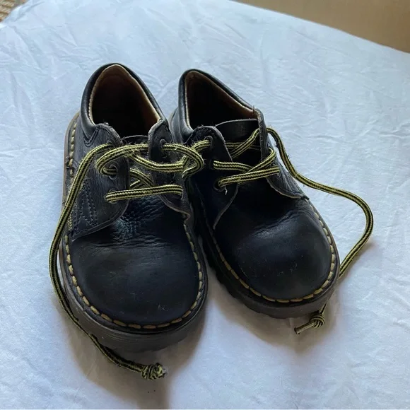 Childen’s Dr. Martens Oxfords - Picture 5 of 7